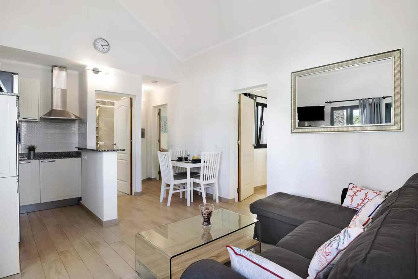 Bungalow La Roca กอสตา เตกีสเซ ภายนอก รูปภาพ